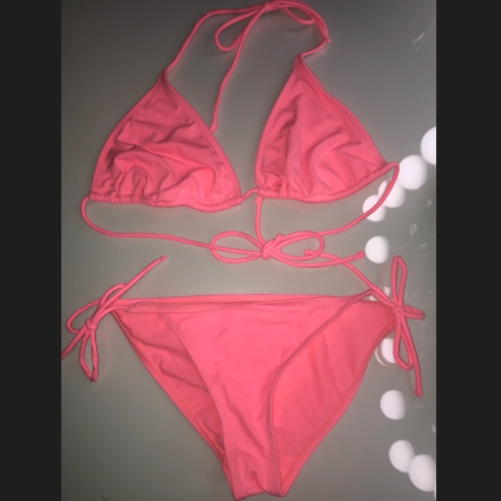 Neon Pink Bathing suit 👙